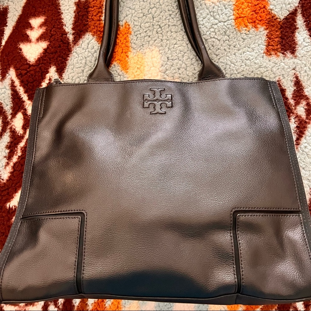 Tory Burch shoulder bag. Black leather